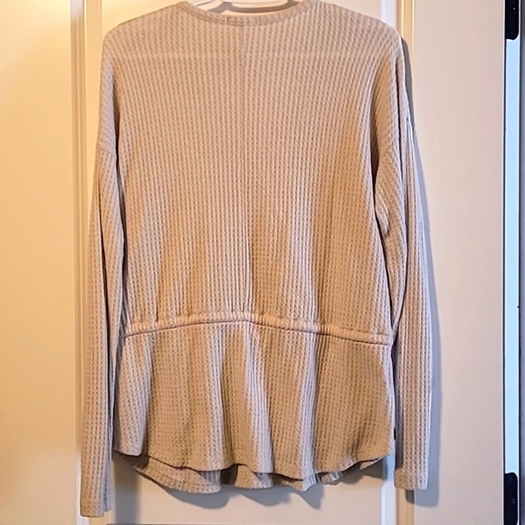 Maurices Waffle Top - Picture 5 of 5